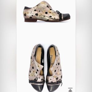 Papucei Flat Asymmetric Shoes Metallic/Black 8 Leather Pre-Owned Great condition